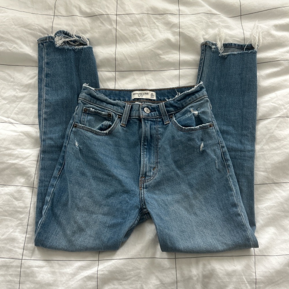 Abercrombie & Fitch High Rise Skinny Jean